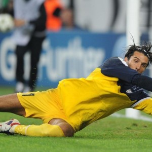 开云官网-竞技场上的变奏，莎拉波娃关键节点与巴塞罗那的胜利密码，破局者与胜利法典，解码莎拉波娃与巴塞罗那的巅峰时刻